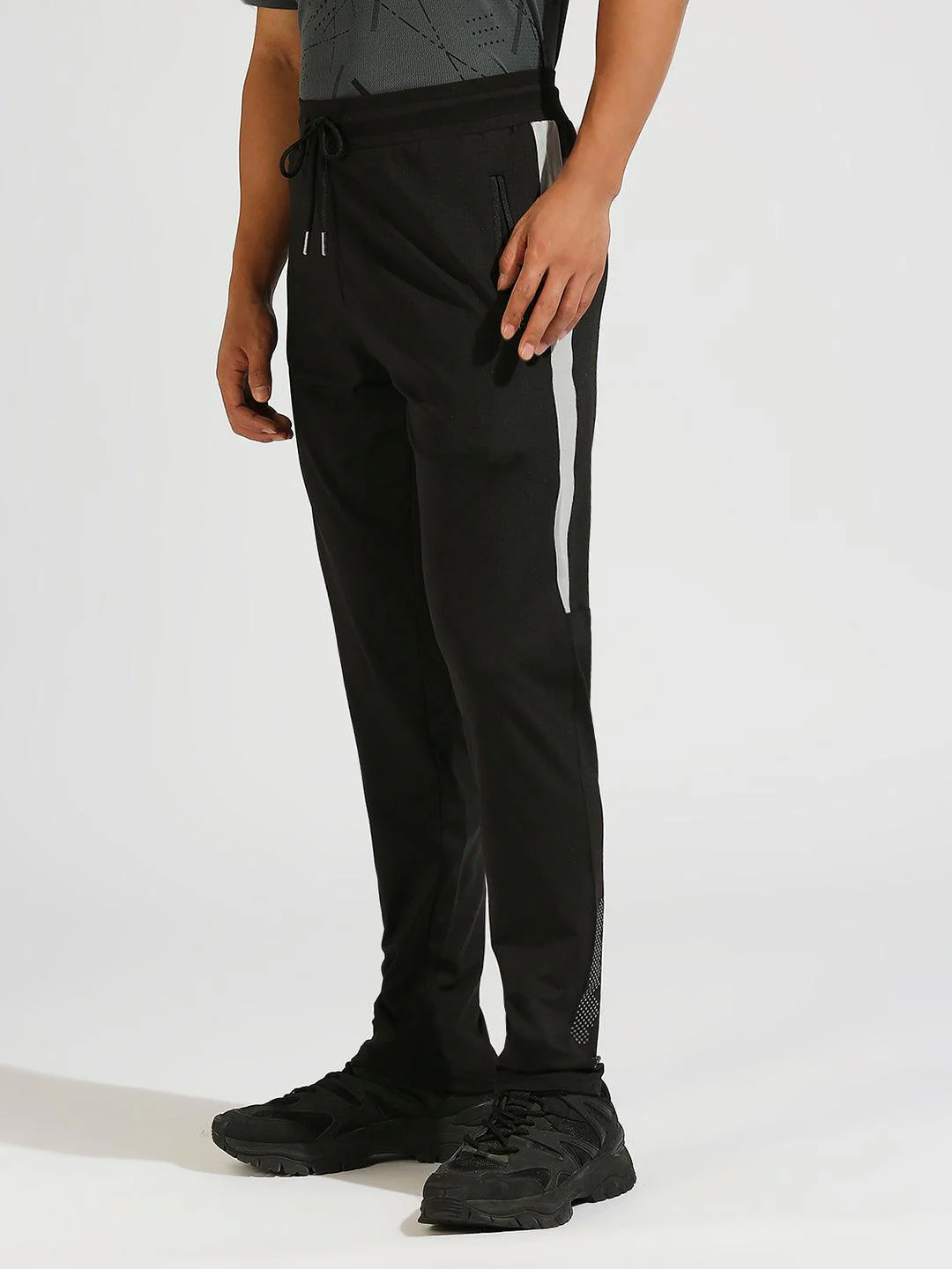 Wanderer Black Zip Pocket Joggers - Image 3