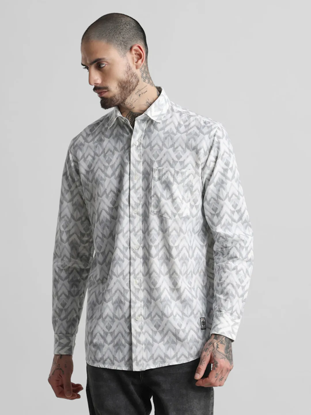 White Grey Printed Shirt - Image 4