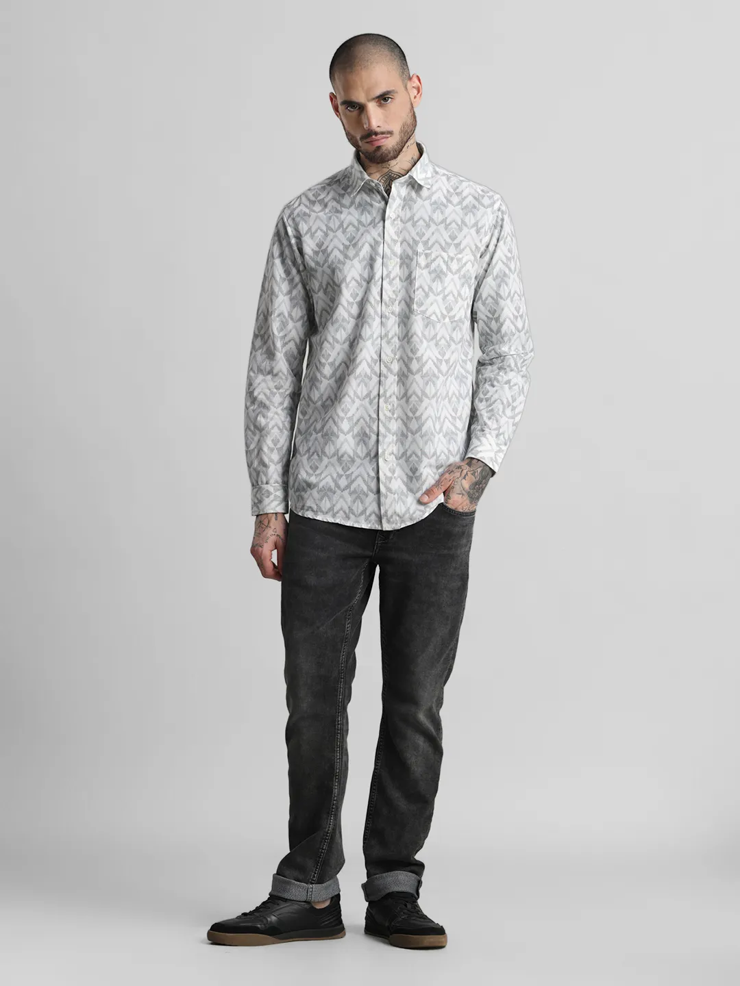 White Grey Printed Shirt - Image 7