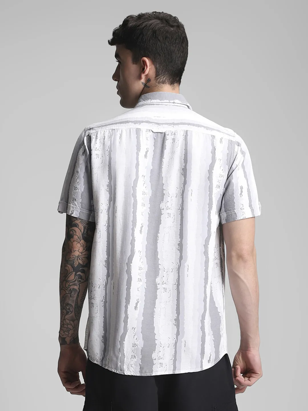Grey Printed Shirt - Image 4