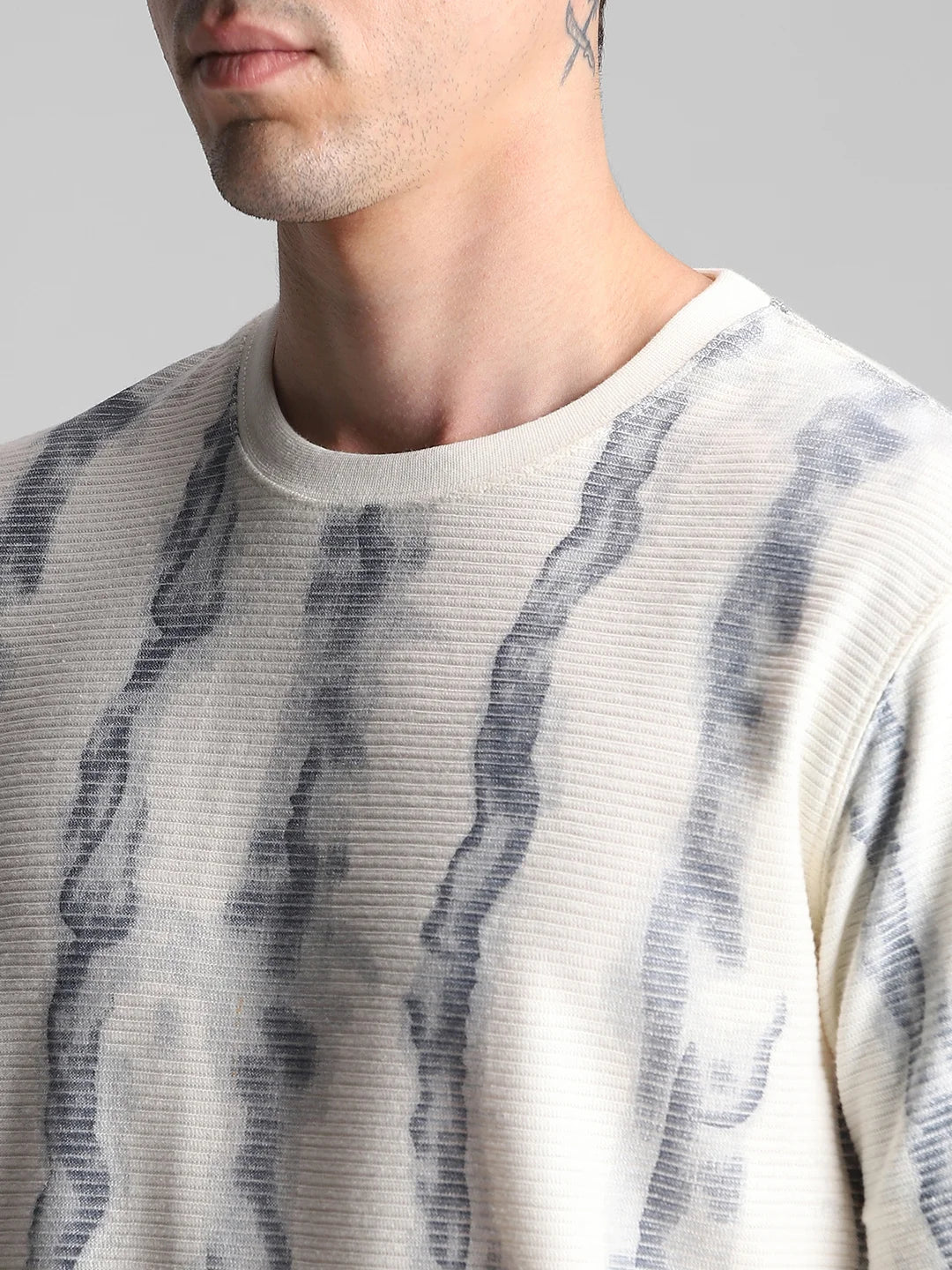 Off White Printed Crew Neck T-Shirt - Image 3