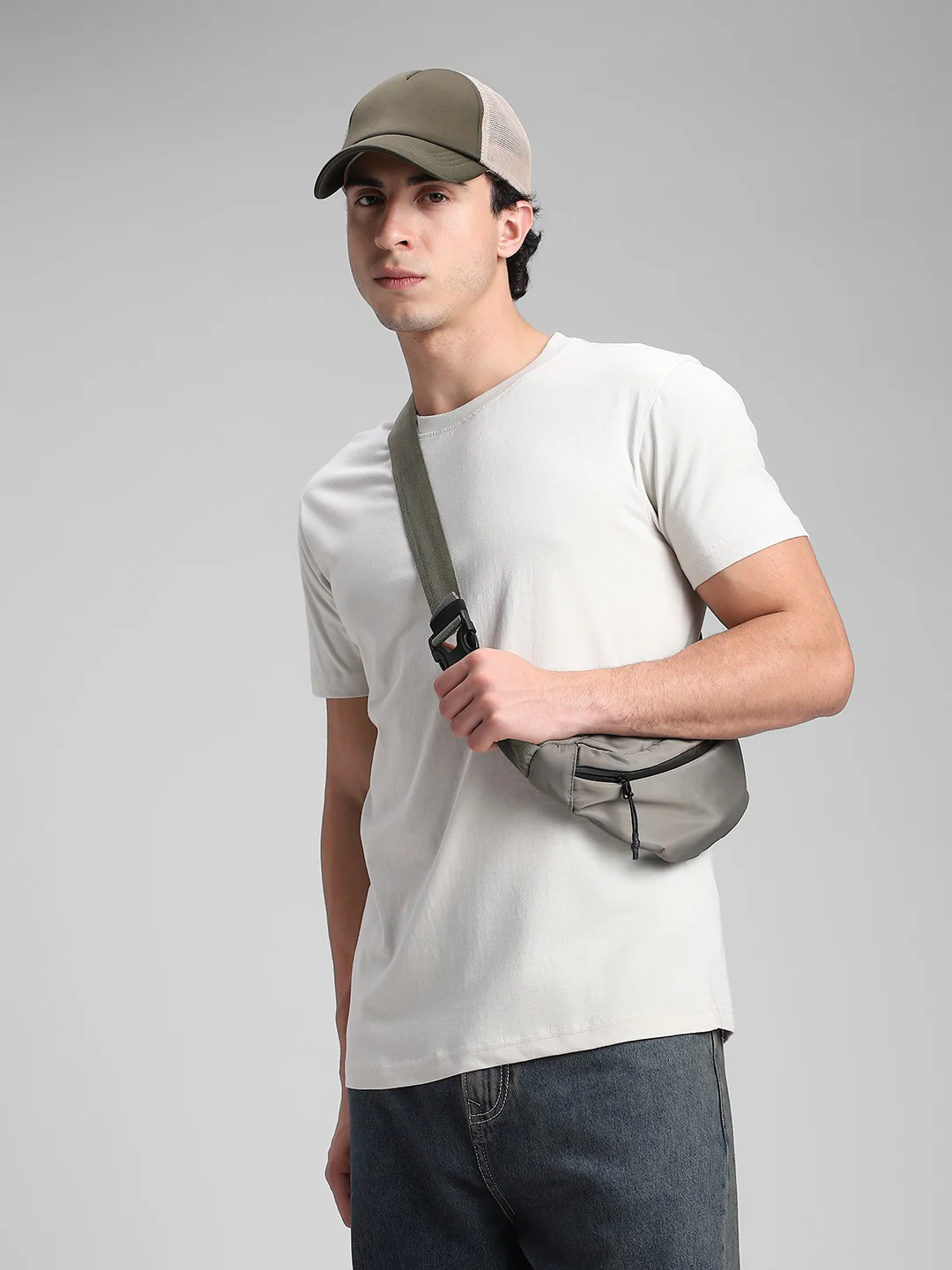 Light Grey Solid Crew T-Shirt - Image 8
