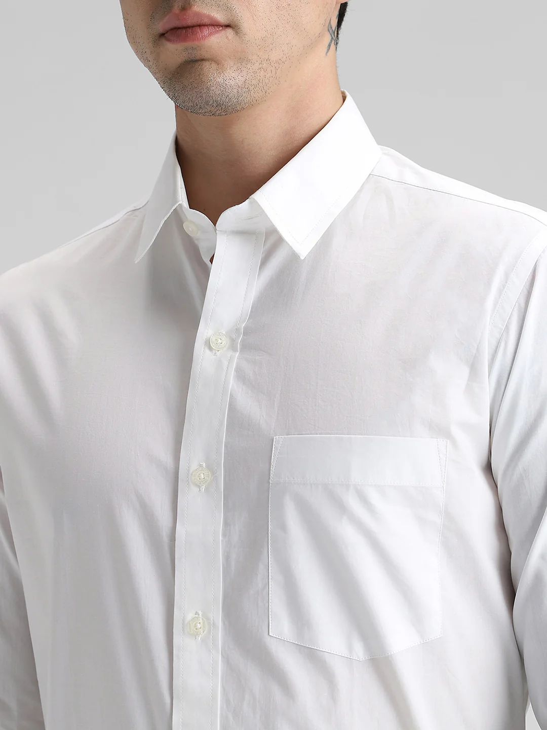 White Solid Slim Fit Shirt - Image 2