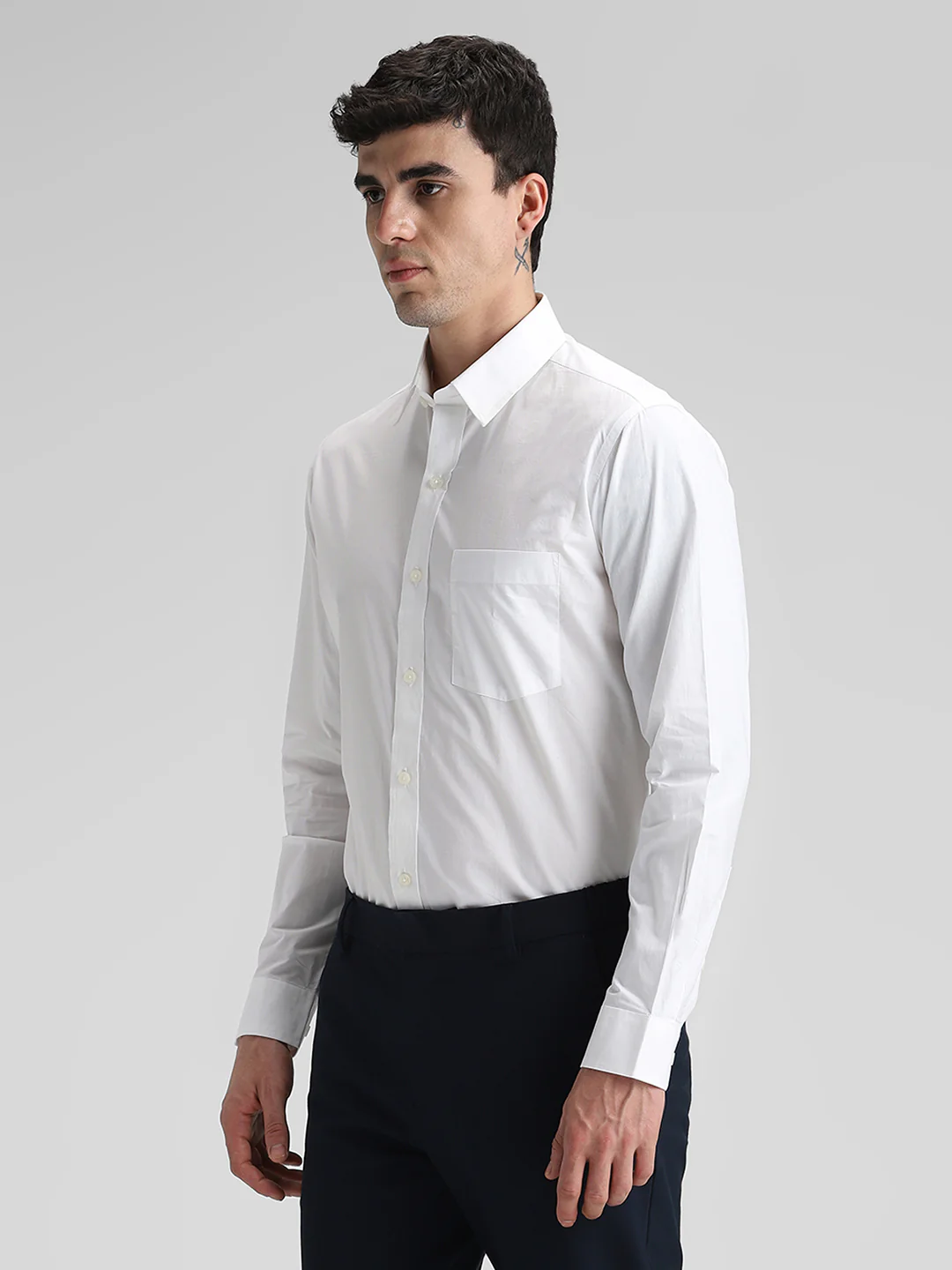White Solid Slim Fit Shirt - Image 5